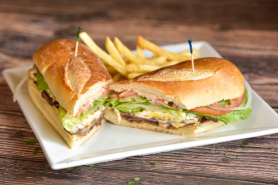 Steak Sandwich (Lomito) 